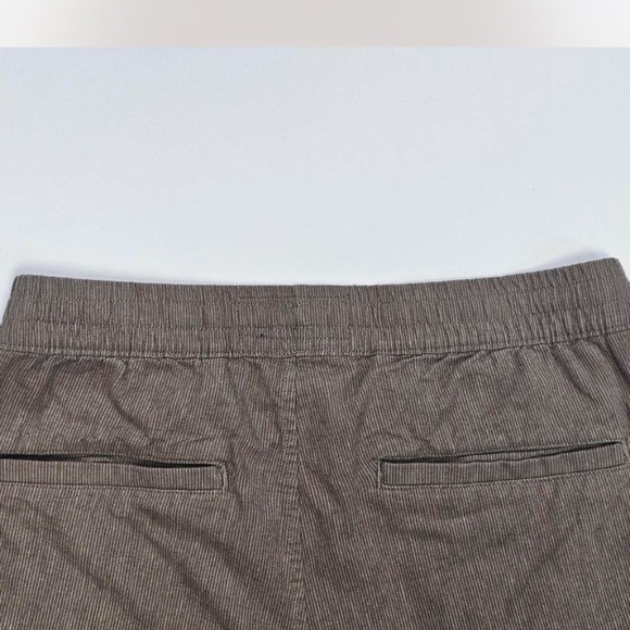 Abercrombie & Fitch Shorts - Picture 6 of 8